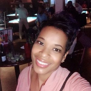 Meet your Posher, Jacqueline